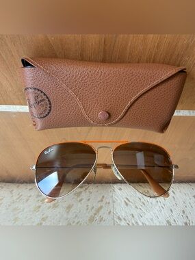 Pre-Loved Ray-Ban Gradient Brown Lens Aviators with Orange Frame